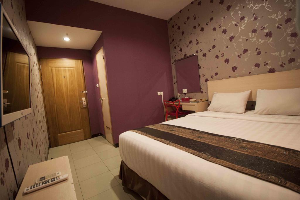 Mine Home Hotel Bandung Zimmer foto